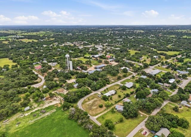 1429  Greenlawn Pkwy, Blanco, TX 78606 — photo 6