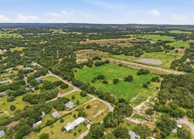 1429  Greenlawn Pkwy, Blanco, TX 78606 — photo 8