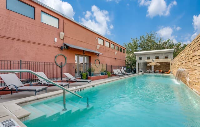 1401 S Flores St Unit 300, San Antonio, TX 78204 — photo 12