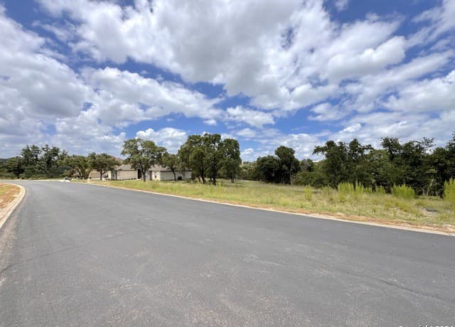 714  Caballo Trl, Canyon Lake, TX 78133 — photo 14