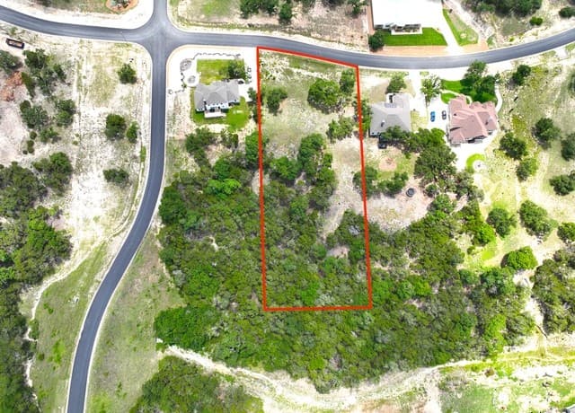 714  Caballo Trl, Canyon Lake, TX 78133 — photo 2