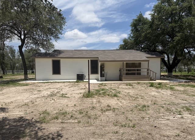505  Nottingham Dr, Poteet, TX 78065 — photo 6