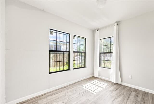2033 SW 19th ST, San Antonio, TX 78207 — photo 11