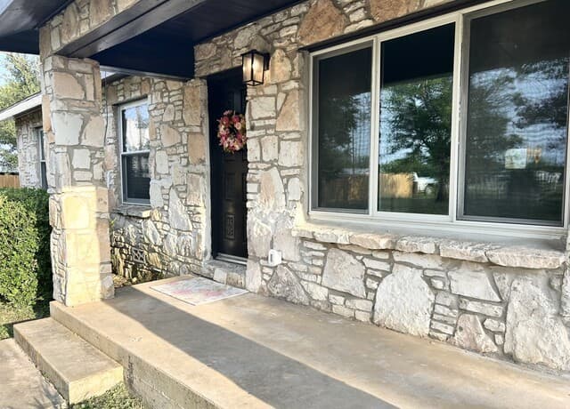 12116  Loop 107, Adkins, TX 78101 — photo 2