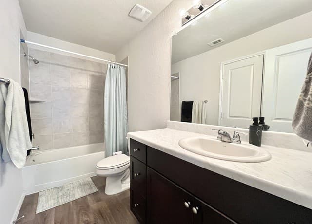 2526  Wentwood Run, San Antonio, TX 78245 — photo 13