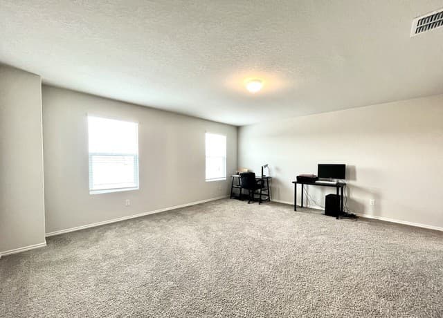 2526  Wentwood Run, San Antonio, TX 78245 — photo 14