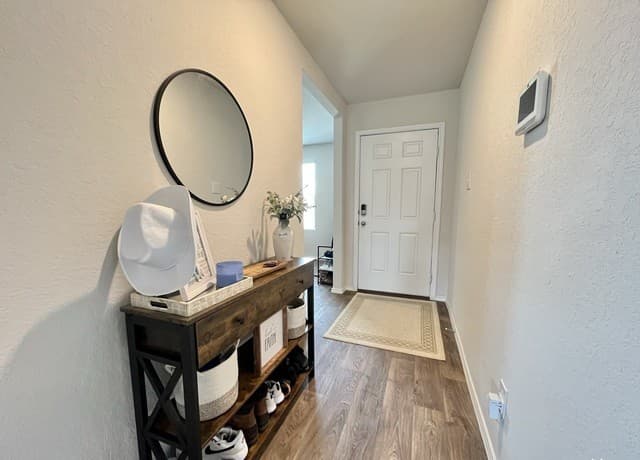 2526  Wentwood Run, San Antonio, TX 78245 — photo 2