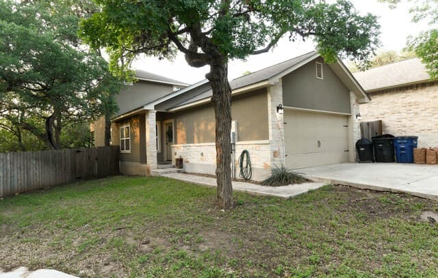 639  Bluffside, New Braunfels, TX 78130 — photo 2