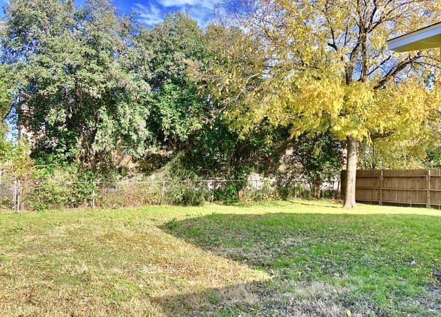 210  Laddie Pl, San Antonio, TX 78201 — photo 11