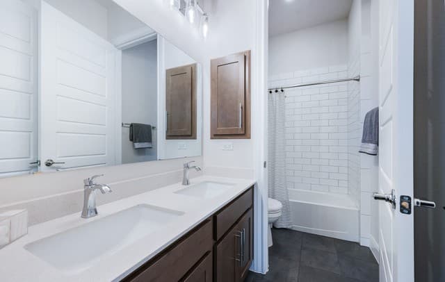 154  Violet Way, Castroville, TX 78009 — photo 24