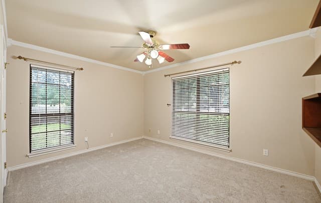 1320  Continental Dr, Pleasanton, TX 78064 — photo 24