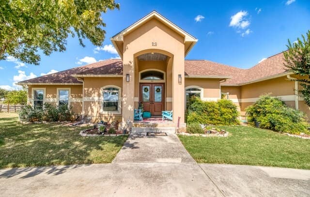 212  Antler Cir, Bandera, TX 78003 — photo 3