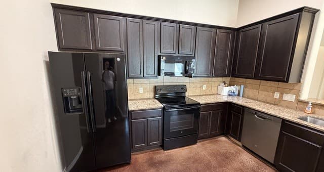 708  Saengerhalle Rd, New Braunfels, TX 78130 — photo 9