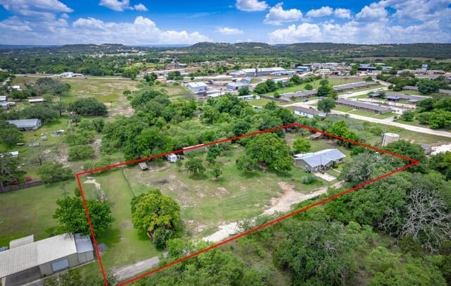 461  Shorty's Ln, Fredericksburg, TX 78624 — photo 2