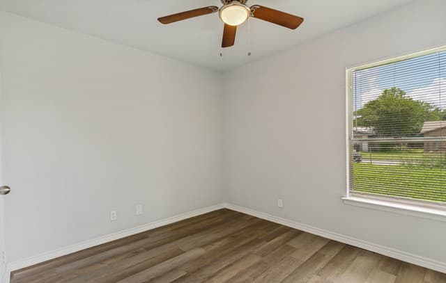 5535  Red Sky St, San Antonio, TX 78242 — photo 13