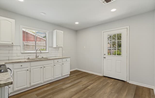 5535  Red Sky St, San Antonio, TX 78242 — photo 8
