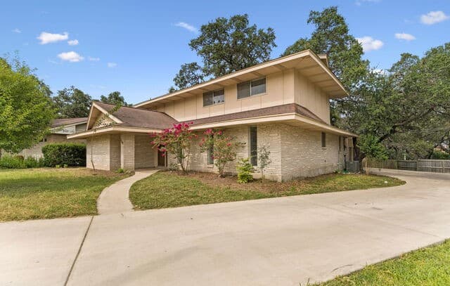 720  Indigo St, San Antonio, TX 78216 — photo 3