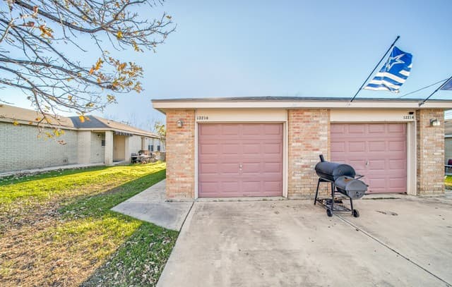 12216  Maverick Bluff St