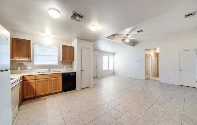 12216  Maverick Bluff St, San Antonio, TX 78247 — photo 12