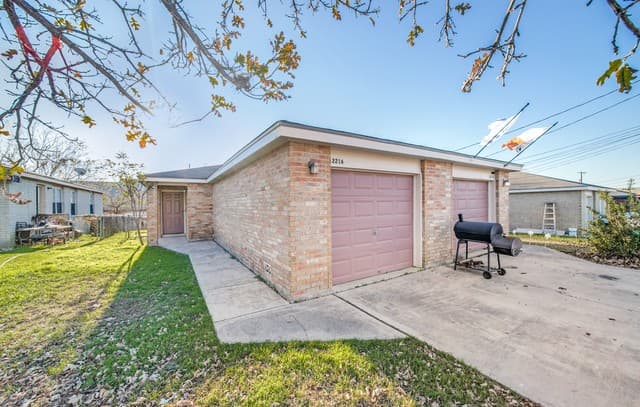 12216  Maverick Bluff St, San Antonio, TX 78247 — photo 2