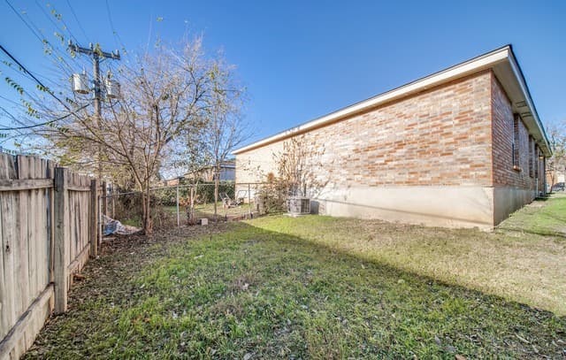 12216  Maverick Bluff St, San Antonio, TX 78247 — photo 24