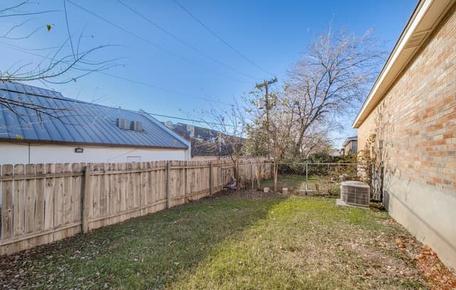 12216  Maverick Bluff St, San Antonio, TX 78247 — photo 25