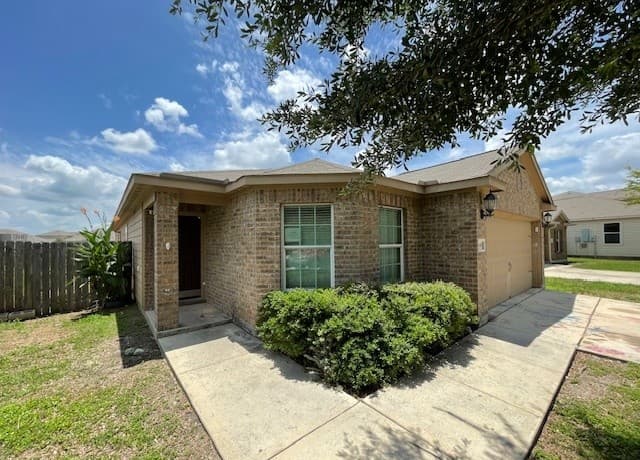 6859 Luckey Path, San Antonio, TX 78252 — photo 3