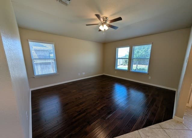 1337  Lauren St, New Braunfels, TX 78130 — photo 10