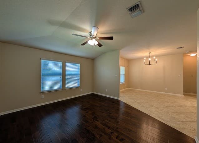 1337  Lauren St, New Braunfels, TX 78130 — photo 11