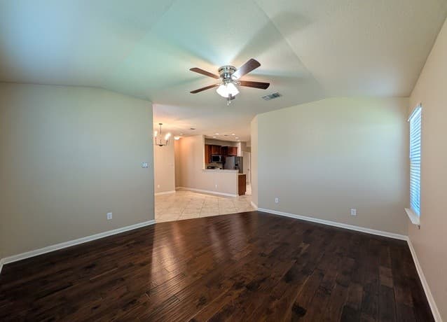 1337  Lauren St, New Braunfels, TX 78130 — photo 12