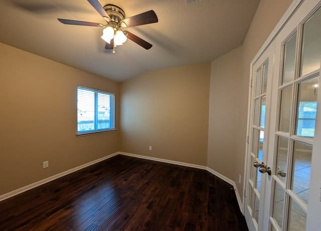 1337  Lauren St, New Braunfels, TX 78130 — photo 19