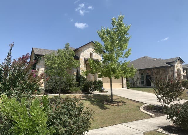 1337  Lauren St, New Braunfels, TX 78130 — photo 2