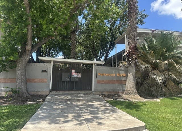 255 E Rampart Unit 202