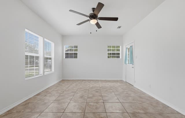 1030 W Winnipeg Ave, San Antonio, TX 78225 — photo 8