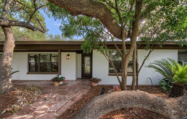 329 Meadowbrook Dr, Hollywood Park, TX 78232 — photo 3