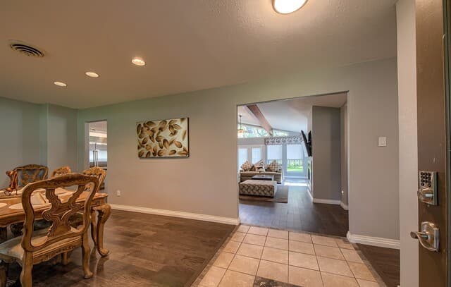 329 Meadowbrook Dr, Hollywood Park, TX 78232 — photo 4