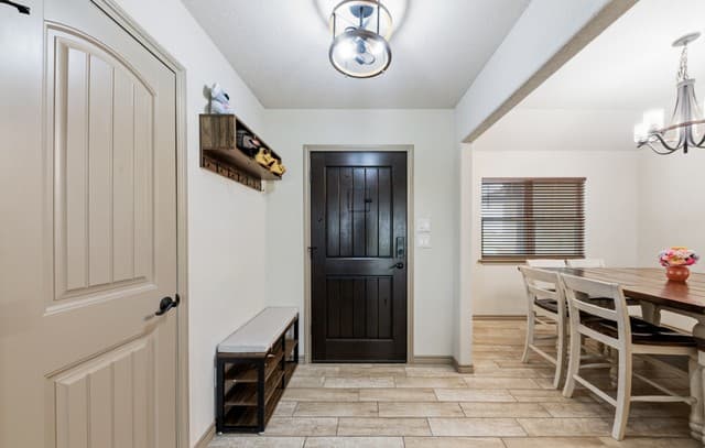317  Honeysuckle Ln, La Vernia, TX 78121 — photo 5