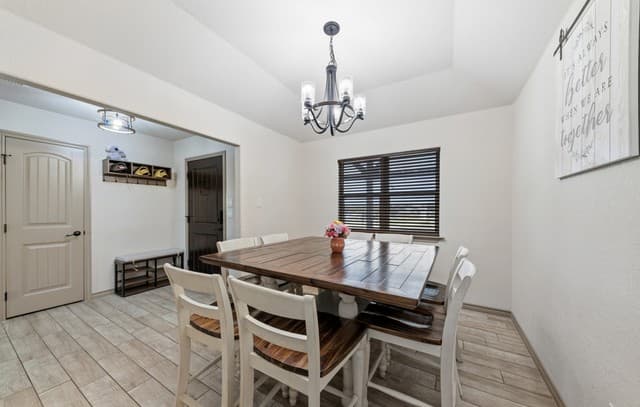 317  Honeysuckle Ln, La Vernia, TX 78121 — photo 6
