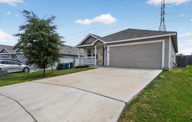 3538  Booker Trl, San Antonio, TX 78223 — photo 2
