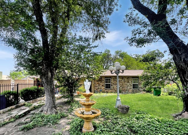 4203 Avenida Prima St