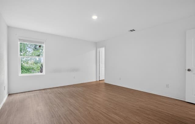10230  Devon Wheel, San Antonio, TX 78254 — photo 18