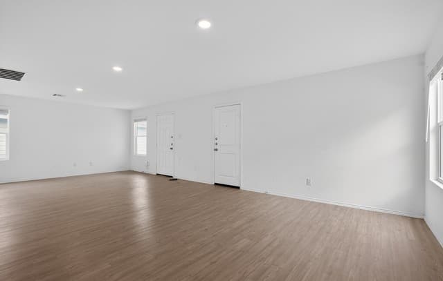 10230  Devon Wheel, San Antonio, TX 78254 — photo 23