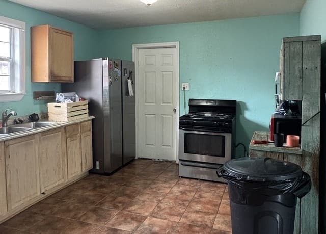 2906 W Poplar St, San Antonio, TX 78207 — photo 9