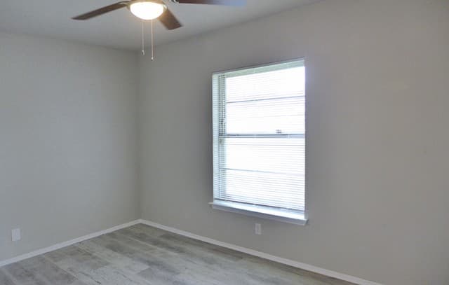 10318  Cone Hill Dr, San Antonio, TX 78245 — photo 10