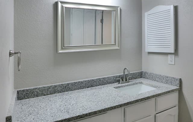 10318  Cone Hill Dr, San Antonio, TX 78245 — photo 8