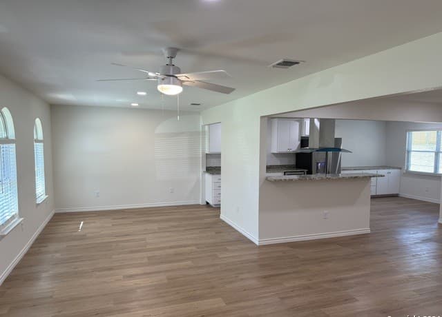 1703  Searcy Dr, San Antonio, TX 78232 — photo 3