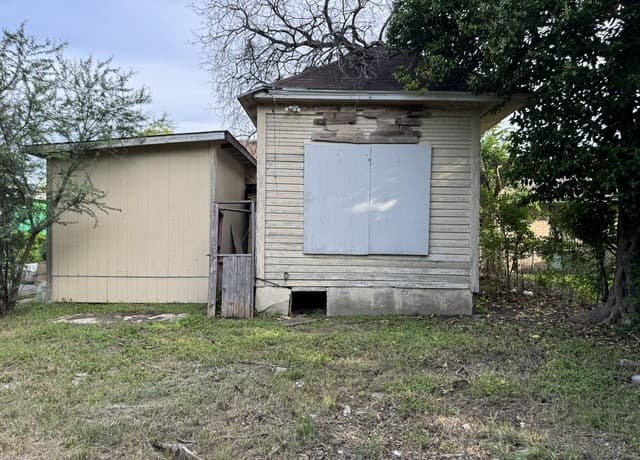 1027  Vermont St, San Antonio, TX 78211 — photo 9