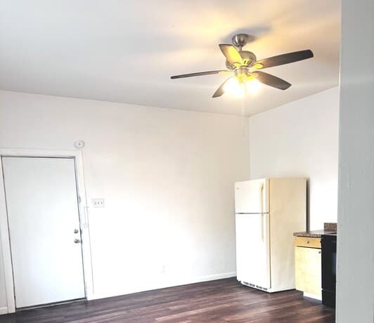 2979  Martin Luther King Dr Unit 1, San Antonio, TX 78220 — photo 2