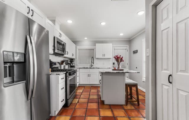 318 Brees Blvd, San Antonio, TX 78209 — photo 13