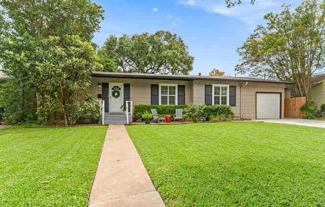 318 Brees Blvd, San Antonio, TX 78209 — photo 2